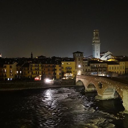 Theater Verona Luxury Apartment Pokoj fotografie