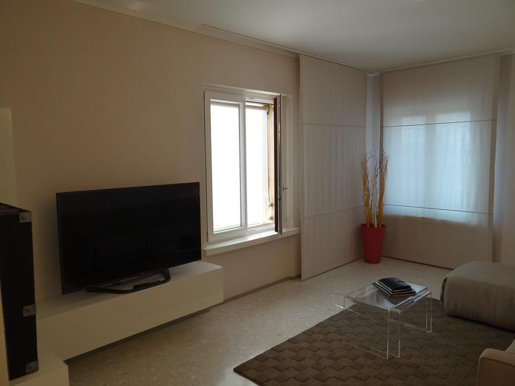 Theater Verona Luxury Apartment Pokoj fotografie
